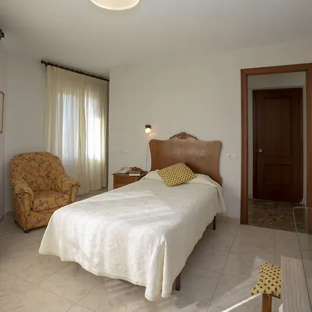 La Ruta Otel *